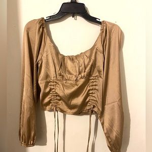 Creamy brownish top